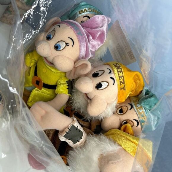Disney Seven Dwarfs Plus 10” Complete Set - Picture 9 of 9